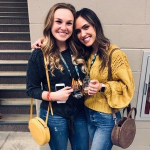 Meet your Posher, Karli